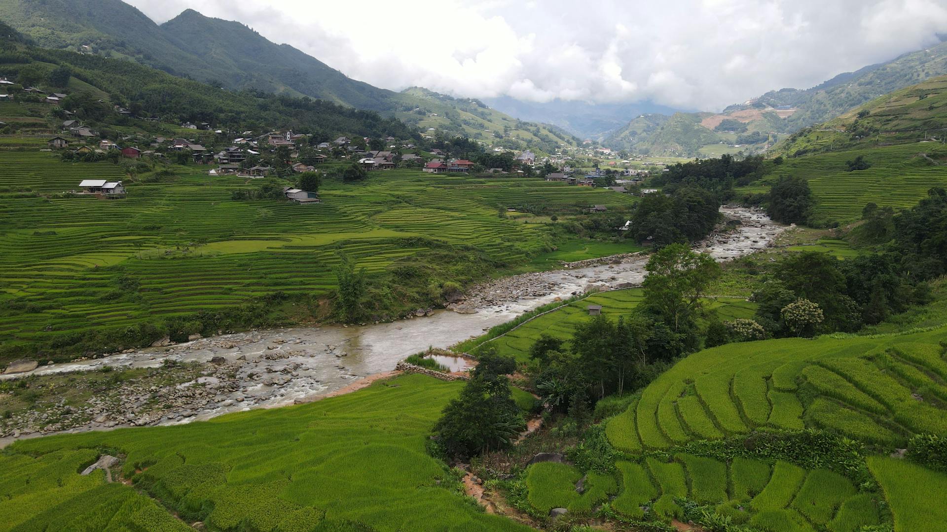 Start your Bac Ha Travel with serene vistas